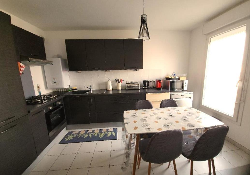 Superbe Appartement ,Proche De Paris, Dans Residence Privee , Ideal Familles, Parking Et Wifi Gratuits! ! ! Vitry-sur-Seine Kültér fotó
